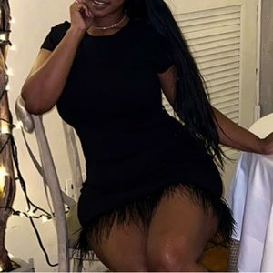 Featherington dress - black